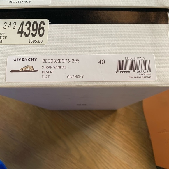 Givenchy 4G Logo Crisscross Sandals - Picture 7 of 9